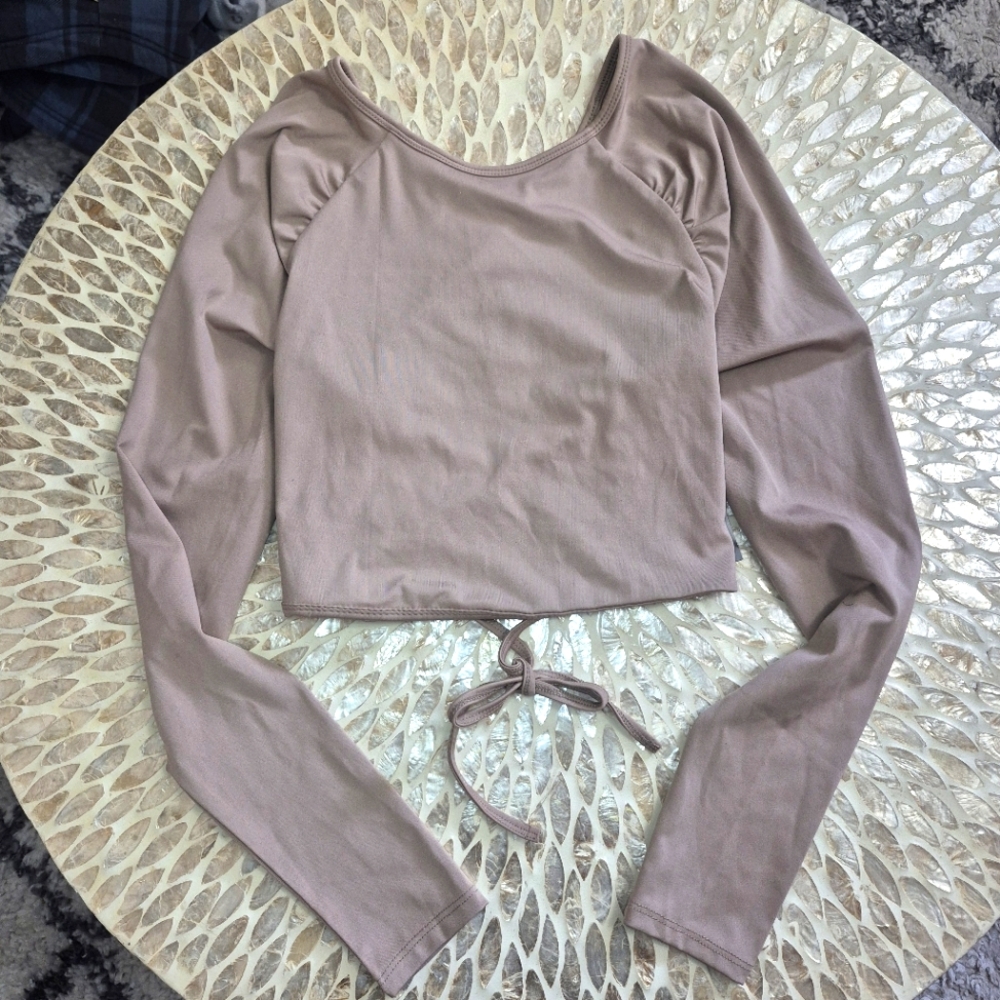 Women's Long Sleeve Crop Top - Taupe Size Medium